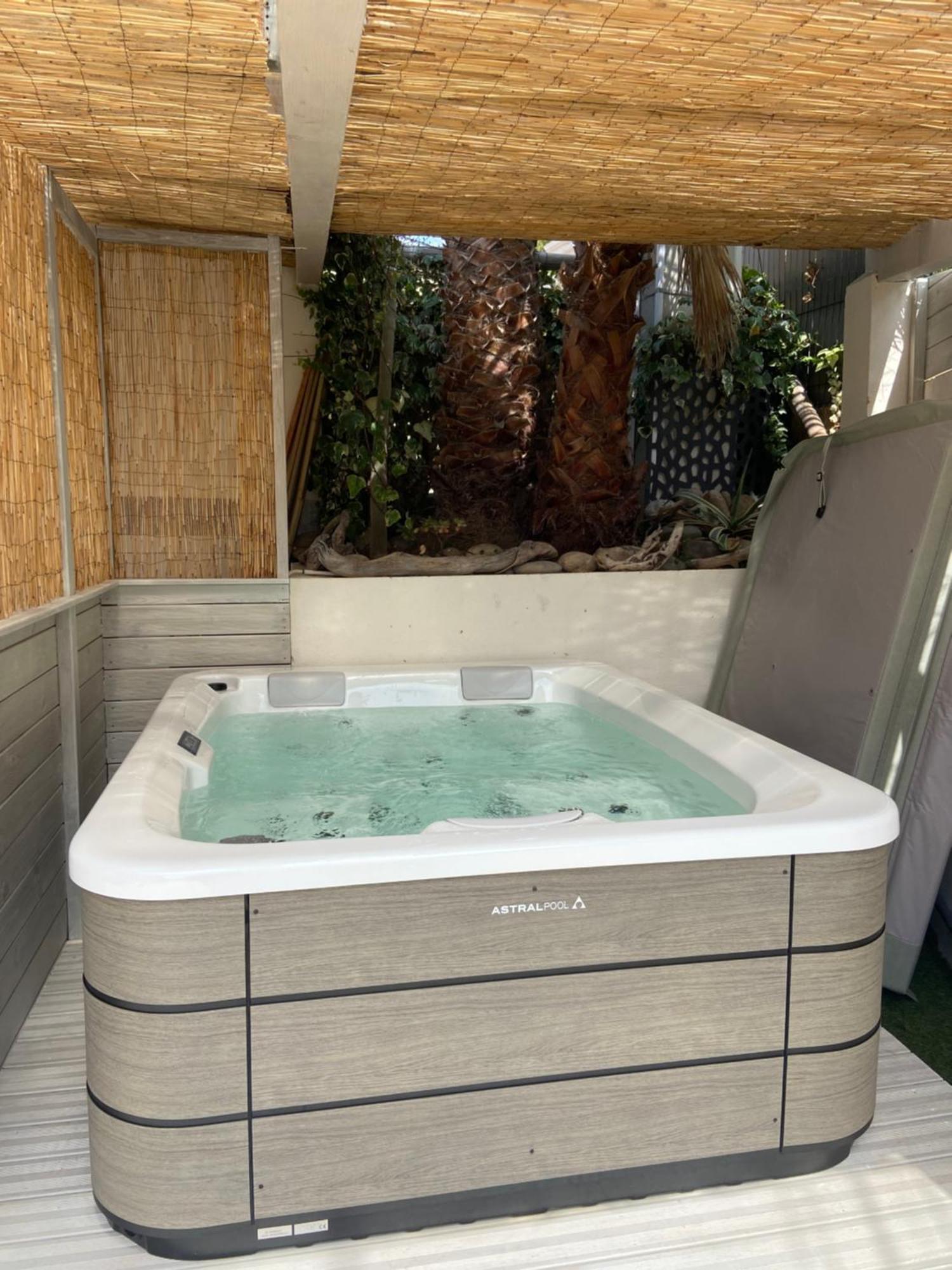 Sublime Logement Avec Vue Mer Et Jacuzzi لا سيوتا المظهر الخارجي الصورة